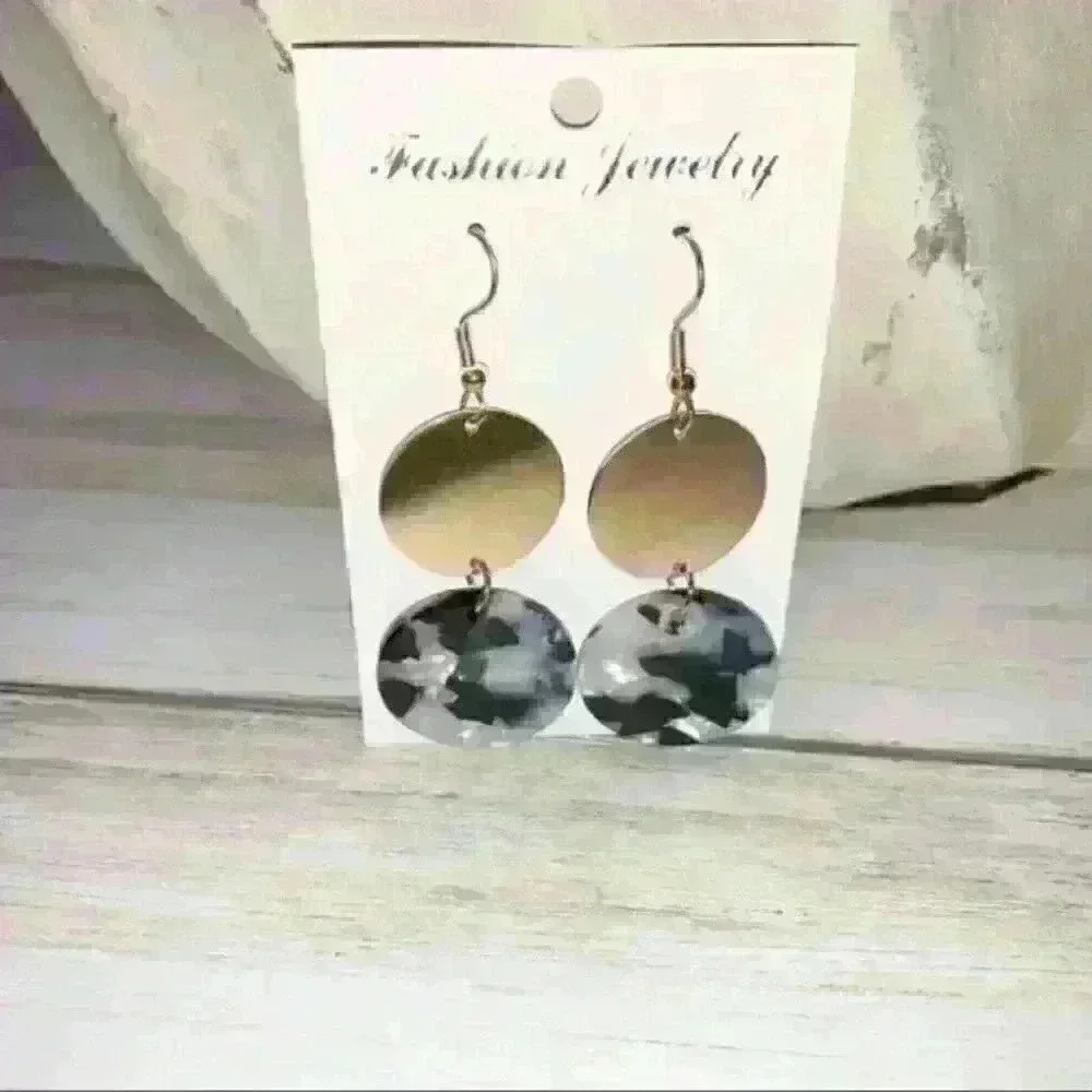 Acrylic resin circle multi color dangle earring